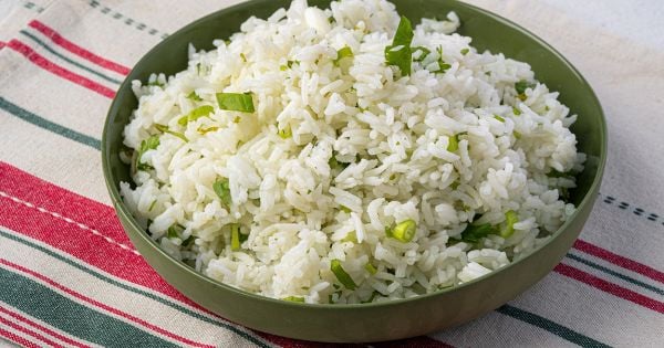 Arroz Con Cilantro Y Limon Tarifi Nas L Yap L R Videolu Yemek