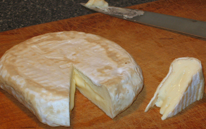 camembert-peyniri