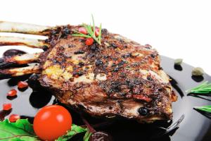 https://cdn.yemek.com/mncrop/300/200/uploads/2015/03/kuzu-kaburga161767724-3.jpg
