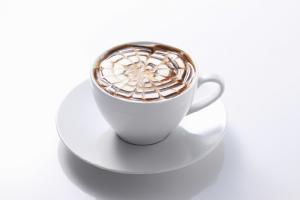 https://cdn.yemek.com/mncrop/300/200/uploads/2015/04/mocha.jpg