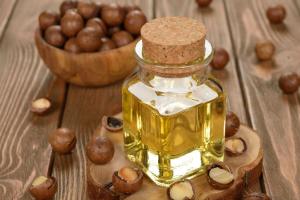 https://cdn.yemek.com/mncrop/300/200/uploads/2015/10/macadamia-yagi.jpg