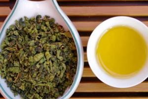 https://cdn.yemek.com/mncrop/300/200/uploads/2015/10/oolong-cayi.jpg