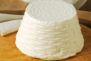 https://cdn.yemek.com/mncrop/300/200/uploads/2015/10/ricotta.jpg