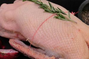 https://cdn.yemek.com/mncrop/300/200/uploads/2015/11/kaz-eti.jpg