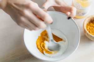 Kısa Sürede Fazla Kilolardan Kurtulmanızı Sağlayacak Faydalı Karışım: Zerdeçal Kürü