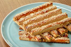 Bayatlamayan Lezzetiyle: Çıtır Çubuk Kurabiye