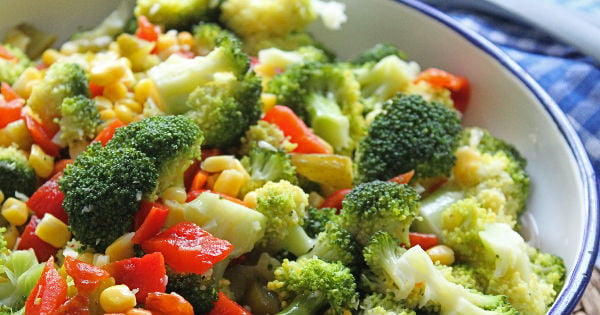 Brokoli Salatas