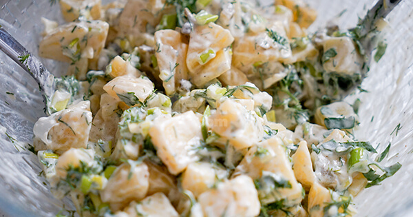 yogurt-soslu-patates-salatasi-asama-5
