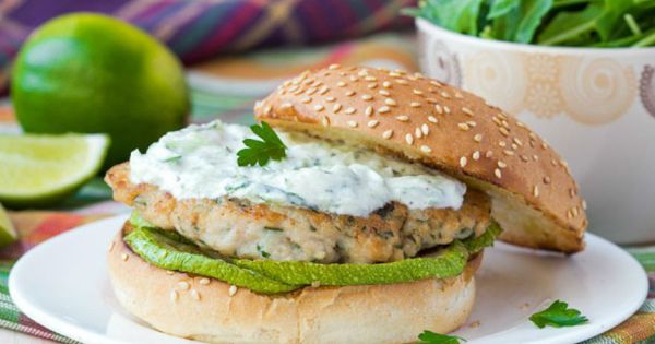Izgara Kabaklı, Yoğurt Soslu Tavuk Burger