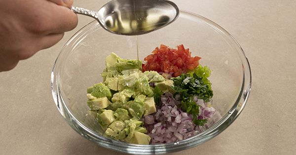 guacamole-sos-asama3-yemekcom