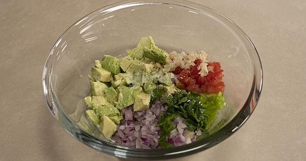 guacamole-sos-asama4-yemekcom