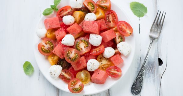 Karpuzlu Domates Salatası
