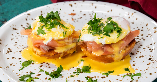 eggs-benedict-asama5-yemekcom