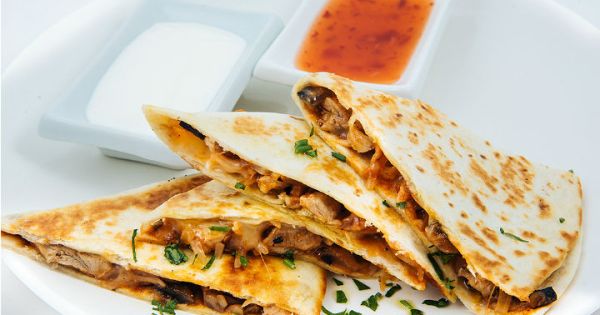 Kaşarlı Tavuklu Quesadilla