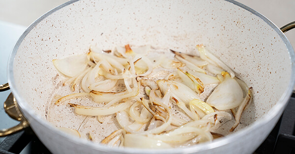 kremali-mantarli-tavuk-asama1