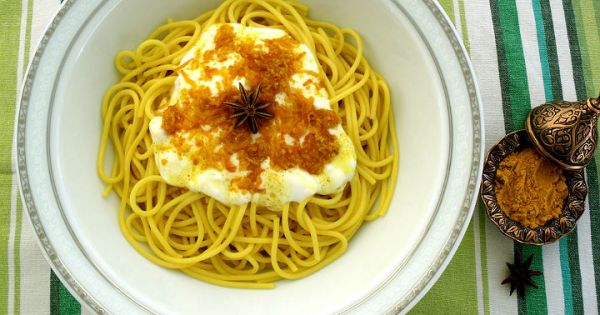 Zerdeçallı Spagetti