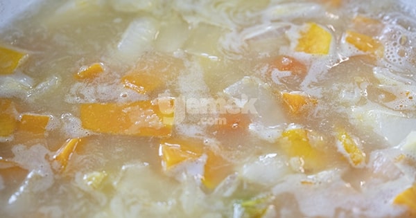 zencefilli-bal-kabagi-corbasi-yemekcom-asama4