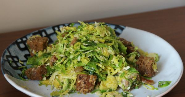 Sezar Soslu Brüksel Lahanası