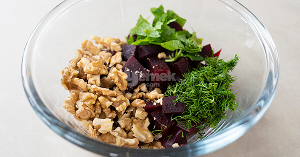 pancar-salatasi-asama4-yemekcom