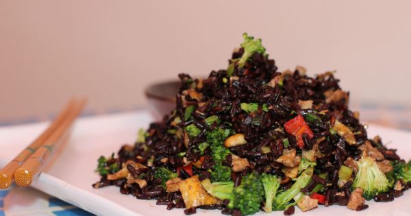Siyah Çin Pilavı