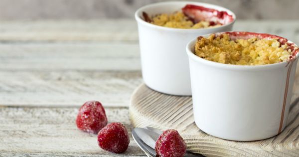 Çilekli Crumble
