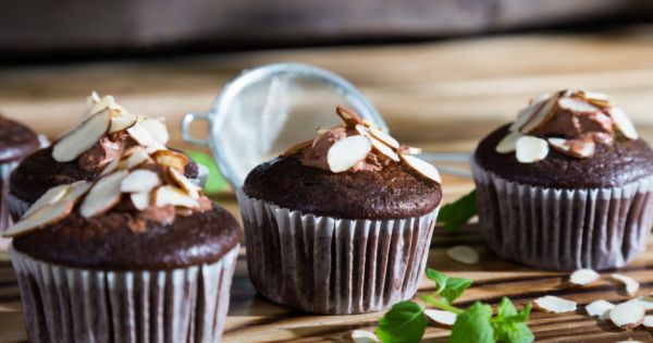 Bademli Çikolatalı Cupcake