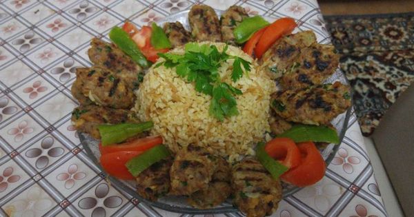 Izgara Köfte ve Pilav