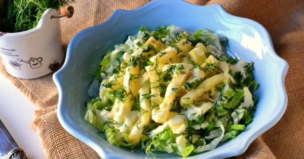 Kerevizli Yeşil Salata