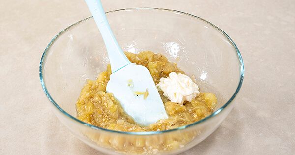 yogurtlu-patlican-salatasi-asamasi-3