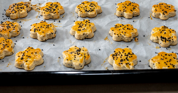 corek-otlu-cicek-kurabiye-asama-11