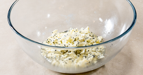 corek-otlu-cicek-kurabiye-asama-2