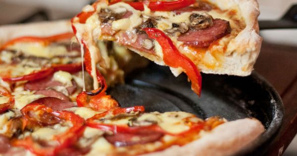 Karışık Pizza Yapımı Tarifi, Nasıl Yapılır?
