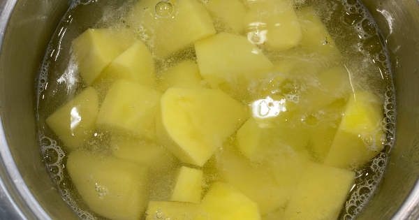 besamel-soslu-patates1