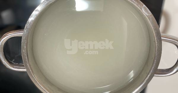 yogurtlu-irmik-tatlisi-1