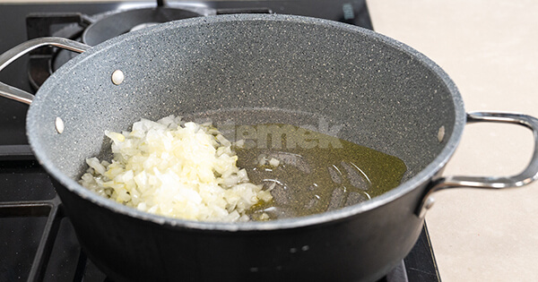 zeytinyagli-patlican-yemegi-asama-2