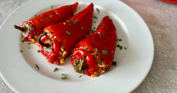 kirmizi-biber-dolmasi4
