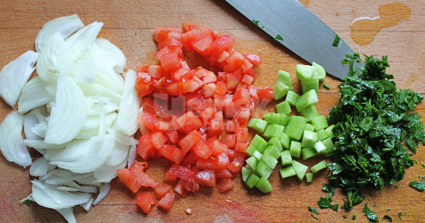 kuru-fasulye-salatasi-yapilis-2