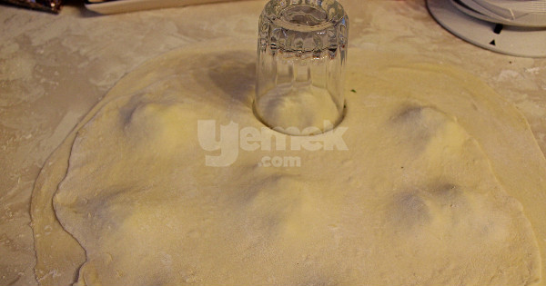 sirkeli-mini-borek-yapilis-4