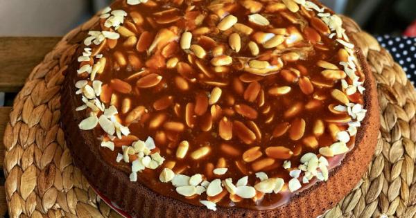 Snickers Tart Kek Tarifi, Nasıl Yapılır?