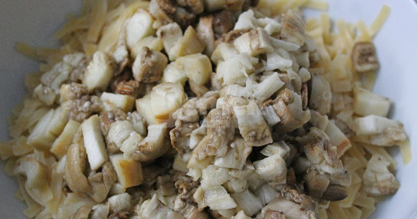 koz-patlicanli-eriste-salatasi-2