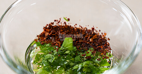 kuru-domates-salatasi-asama2-yemekcom