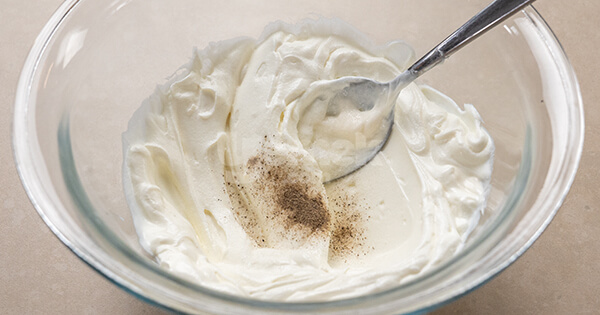 yogurtlu-yesil-mercimek-salatasi-asama-2
