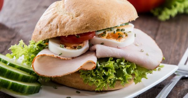 Hindi Fümeli Bol Proteinli Sandviç