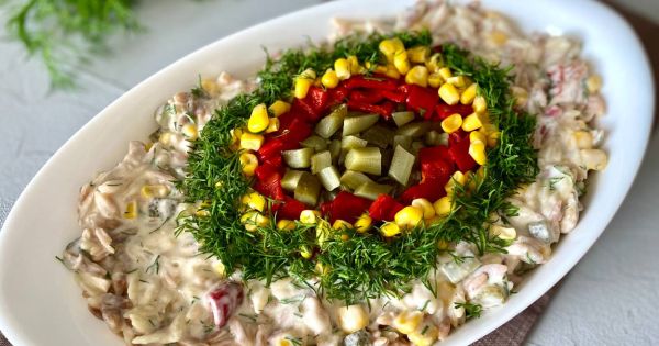Yoğurtlu Arpa Şehriye Salatası
