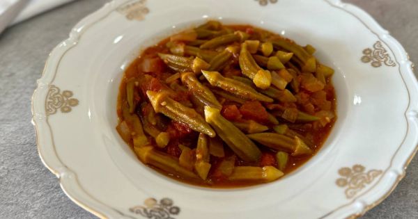 Ekşili Bamya Yemeği