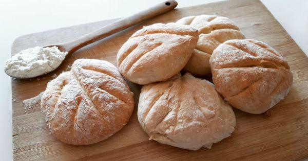 Ev Yapımı Sütlü Ekmek