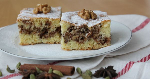 Arası Elmalı Kek