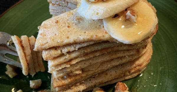 Tam Buğdaylı Pancake Kulesi