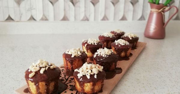Portakallı Çikolata Soslu Muffin