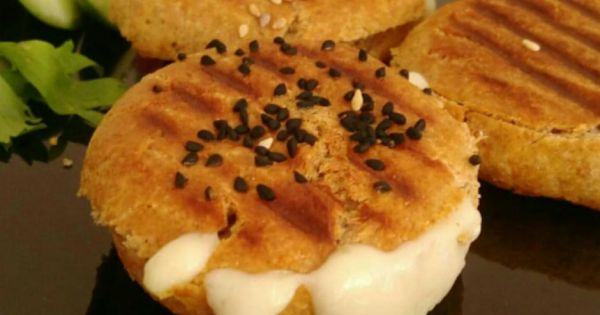 Kaşarlı Poğaça Tost